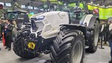 Das Modell 6190 TTV ist das erste der Deutz-Fahr Lamborghini-Edition. Der schicke Traktor wird an der Agritechnica erstmals gezeigt. (Bild: Simon Marolf)